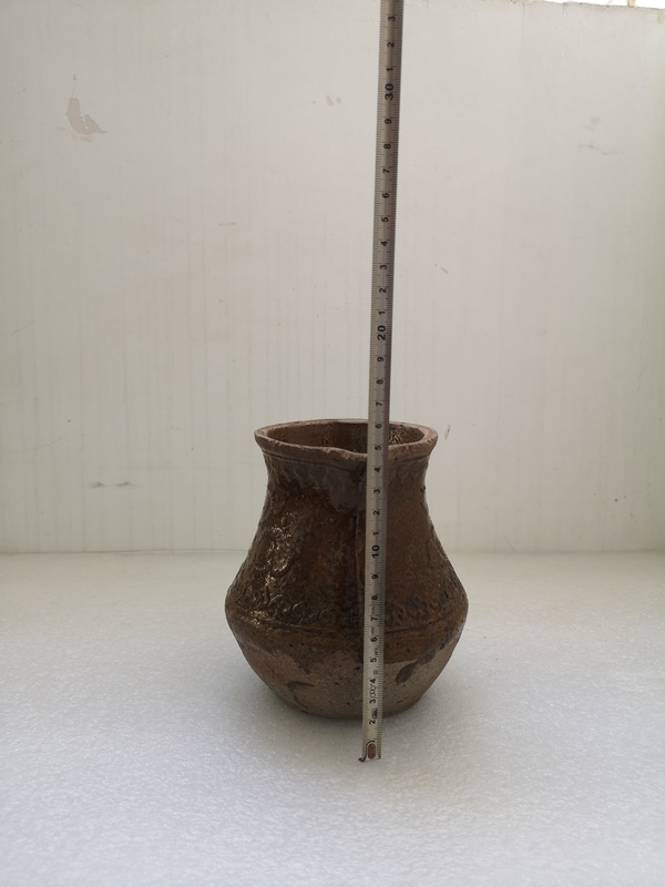 古玩陶瓷清代早期褐釉印花流口執(zhí)壺拍賣,當(dāng)前價格678元