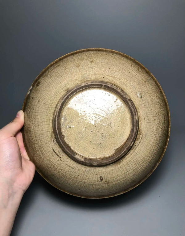 古玩陶瓷青花花卉紋哥釉盤拍賣,當(dāng)前價格588元