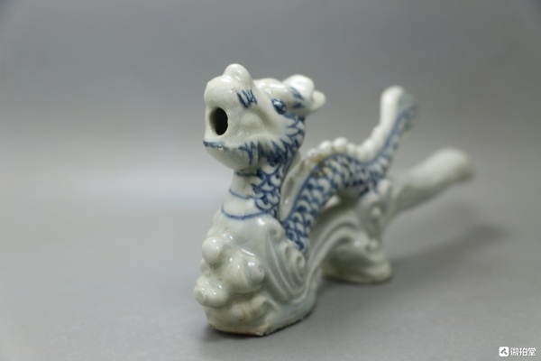 古玩陶瓷青花龍紋煙嘴拍賣,當前價格1800元