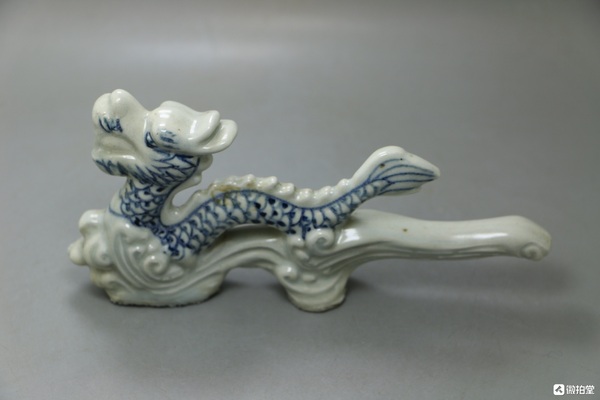 古玩陶瓷青花龍紋煙嘴拍賣,當前價格1800元