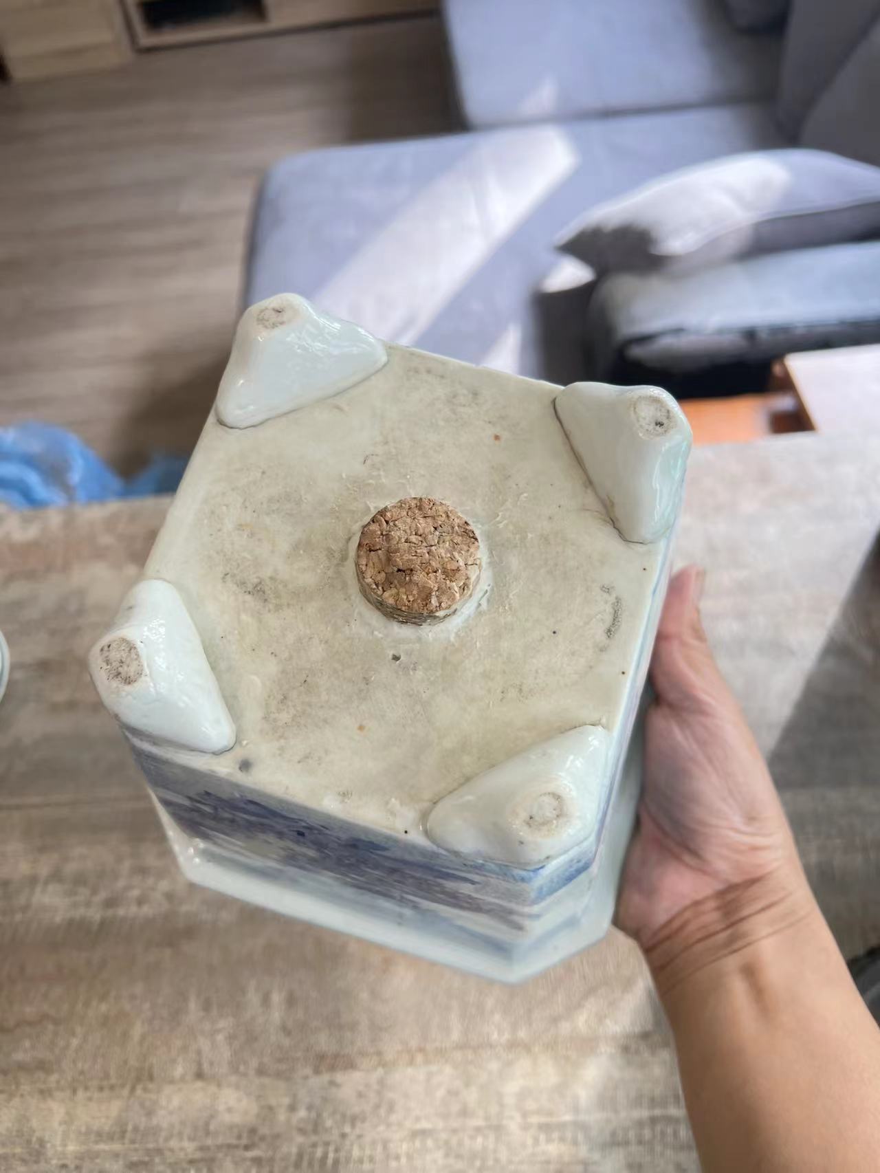 域鉴古玩】日本大正花卉纹青花四方倭角花盆鉴定结果_日本大正花卉纹 激安売上 大正時代 大盆 テーブル用品