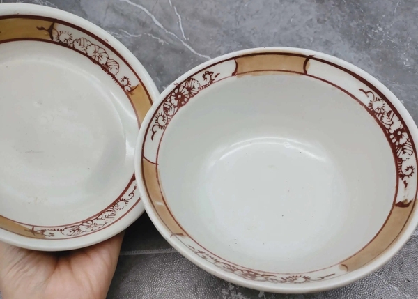 古玩陶瓷五彩蓋碗拍賣,當前價格298元