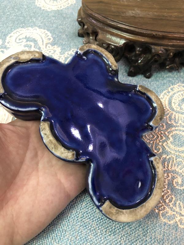 古玩陶瓷新春放漏民國】霽藍釉蝴蝶型文房器拍賣,當(dāng)前價格4400元