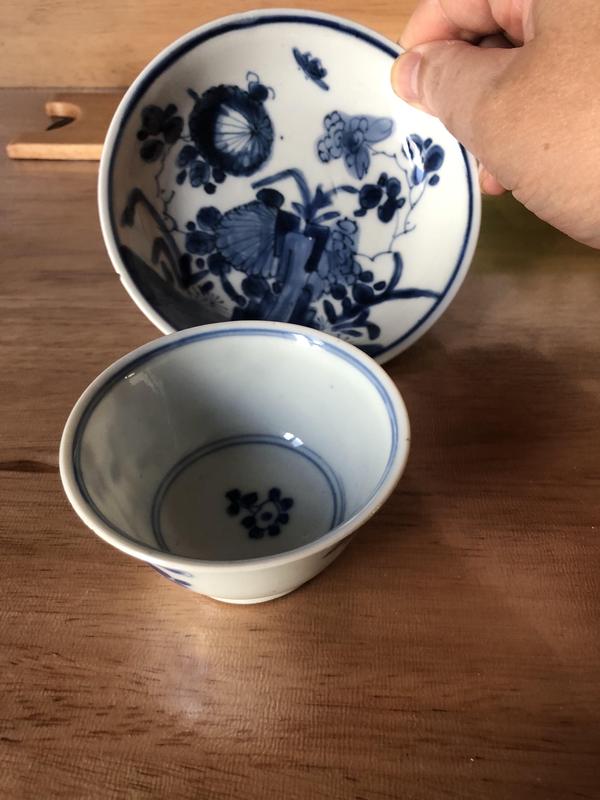 古玩轉(zhuǎn)賣清代康熙花卉紋青花杯盤拍賣，當(dāng)前價格159元
