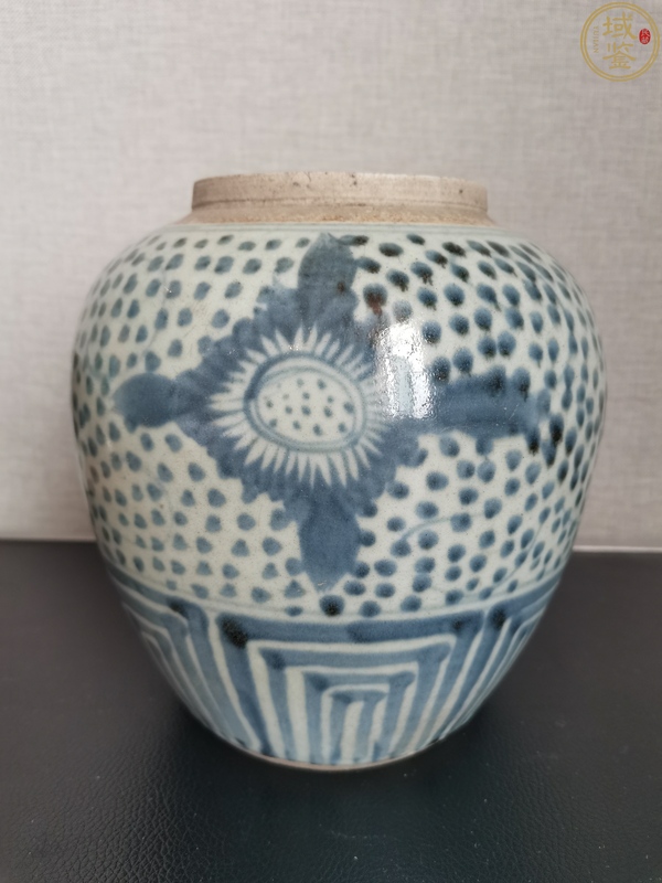 古玩陶瓷清中.花卉青花罐拍賣,當前價格496元