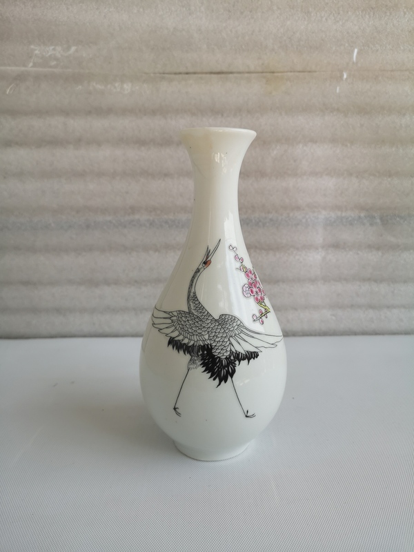古玩陶瓷六十至八十年代鶴紋玉壺春瓶拍賣,當前價格260元