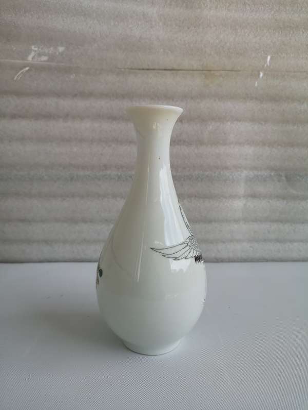 古玩陶瓷六十至八十年代鶴紋玉壺春瓶拍賣,當前價格260元