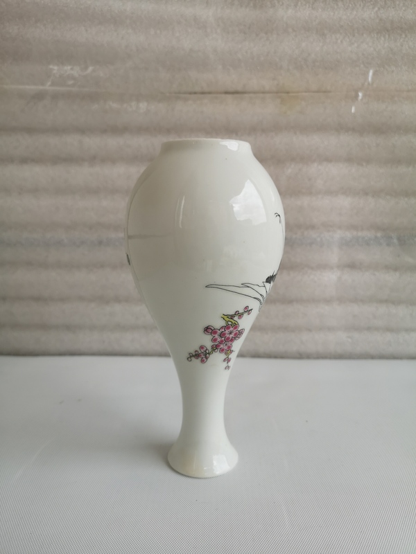古玩陶瓷六十至八十年代鶴紋玉壺春瓶拍賣,當前價格260元