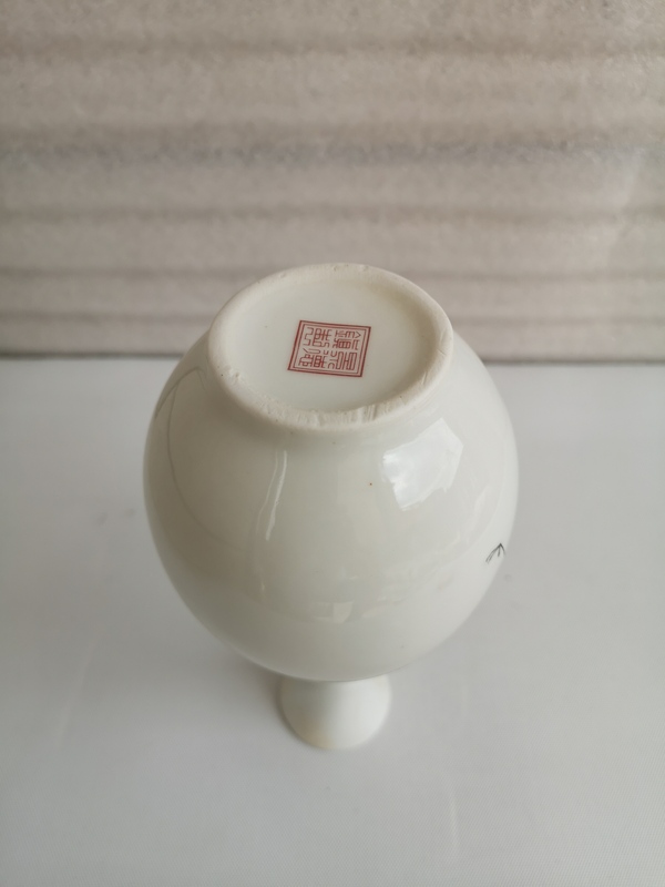 古玩陶瓷六十至八十年代鶴紋玉壺春瓶拍賣,當前價格260元