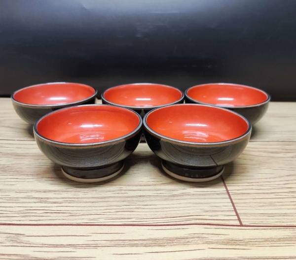 古玩陶瓷內紅釉外烏金釉杯拍賣,當前價格298元