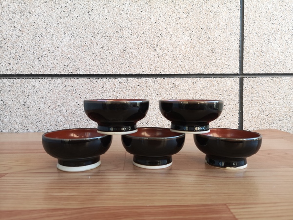 古玩陶瓷內紅釉外烏金釉杯拍賣,當前價格298元