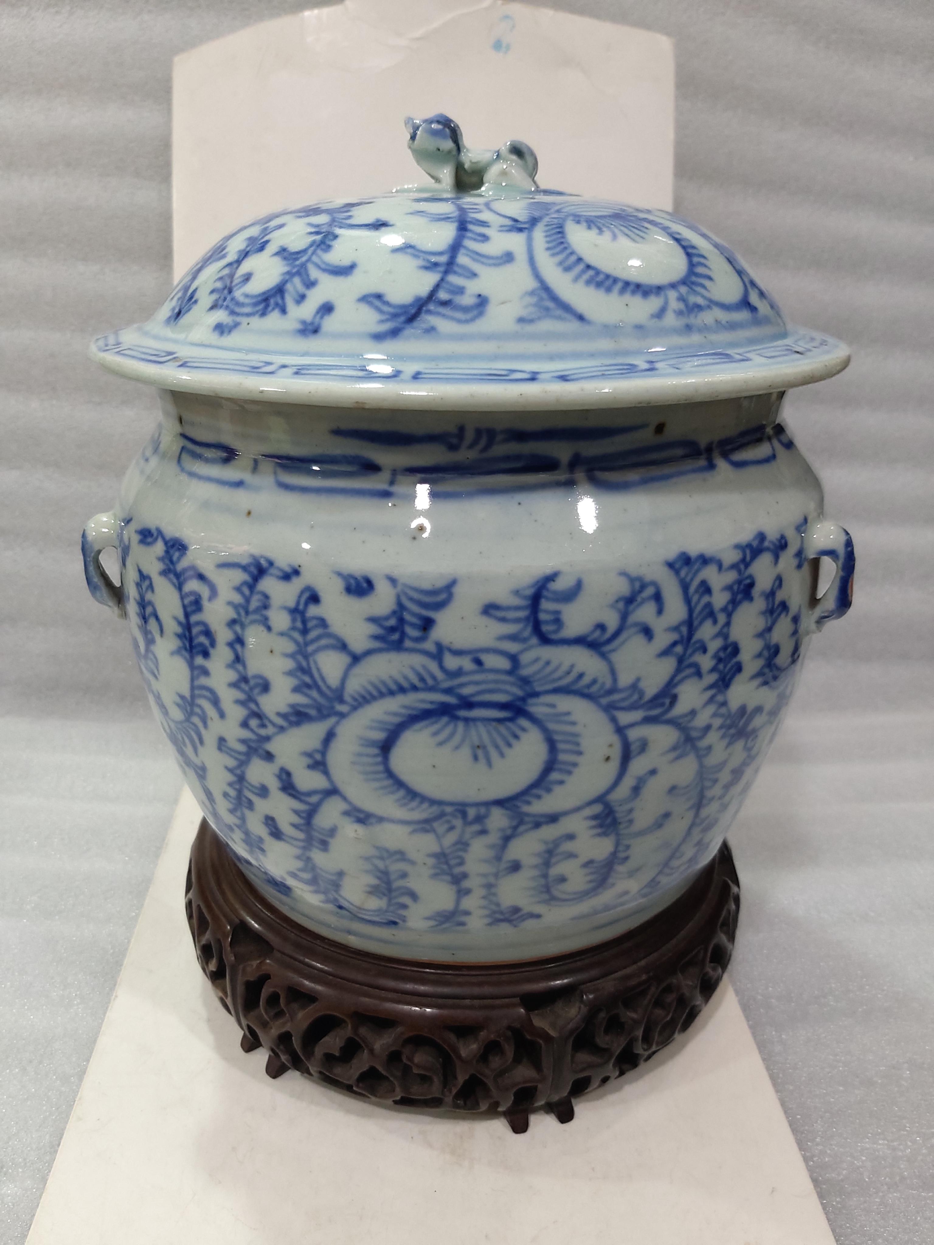 中国古玩/青花纏枝蓮花紋小罐3点/