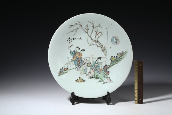 古玩陶瓷民国·粉彩仕女纹盘拍卖，当前价格4592元