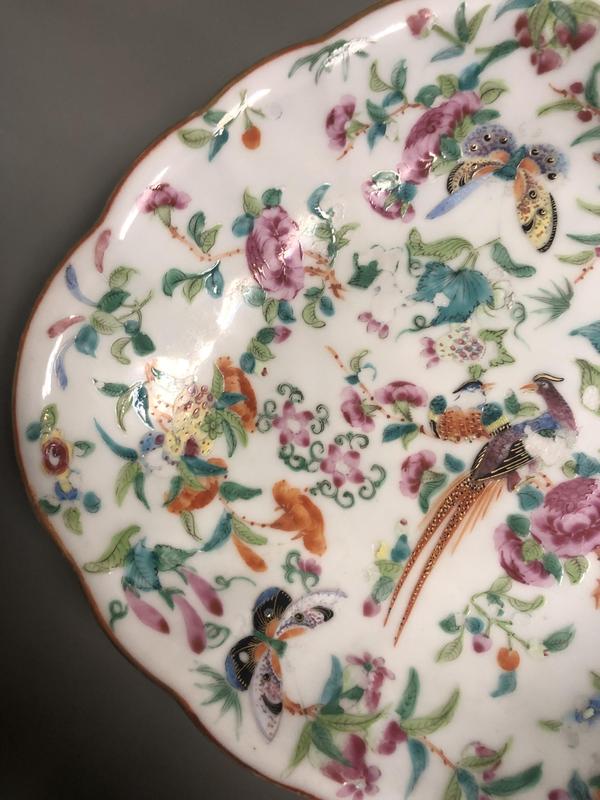 古玩陶瓷清代道光至咸豐花鳥花蝶紋廣彩盤拍賣，當前價格1600元