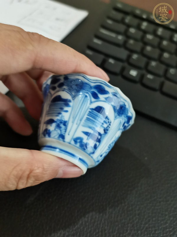 古玩陶瓷青花人物小杯真品鑒賞圖