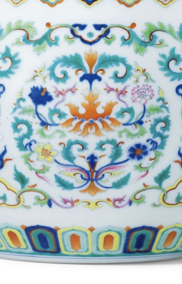 古玩陶瓷清乾隆 斗彩團花纏枝花卉紋缸(御用官窯)拍賣,當前價格1350000元