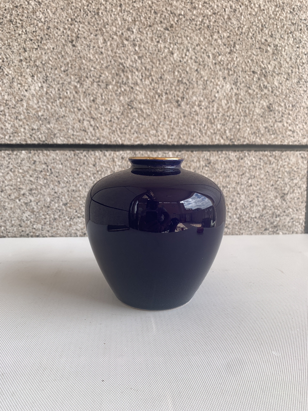 古玩陶瓷上世紀八十年代藍釉鶴紋罐拍賣,當前價格220元