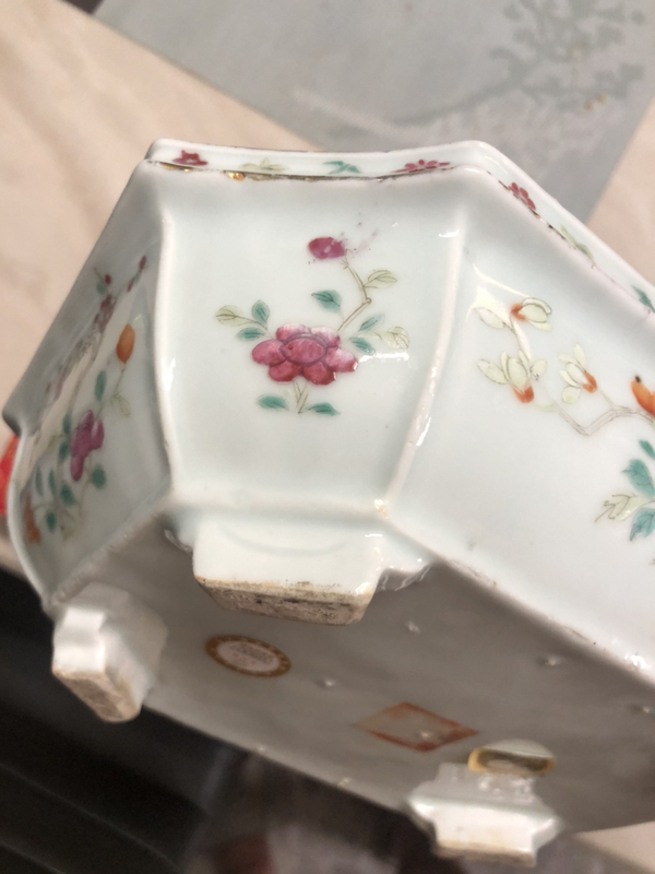 古玩陶瓷粉彩花卉八方水仙盆拍賣，當前價格3000元