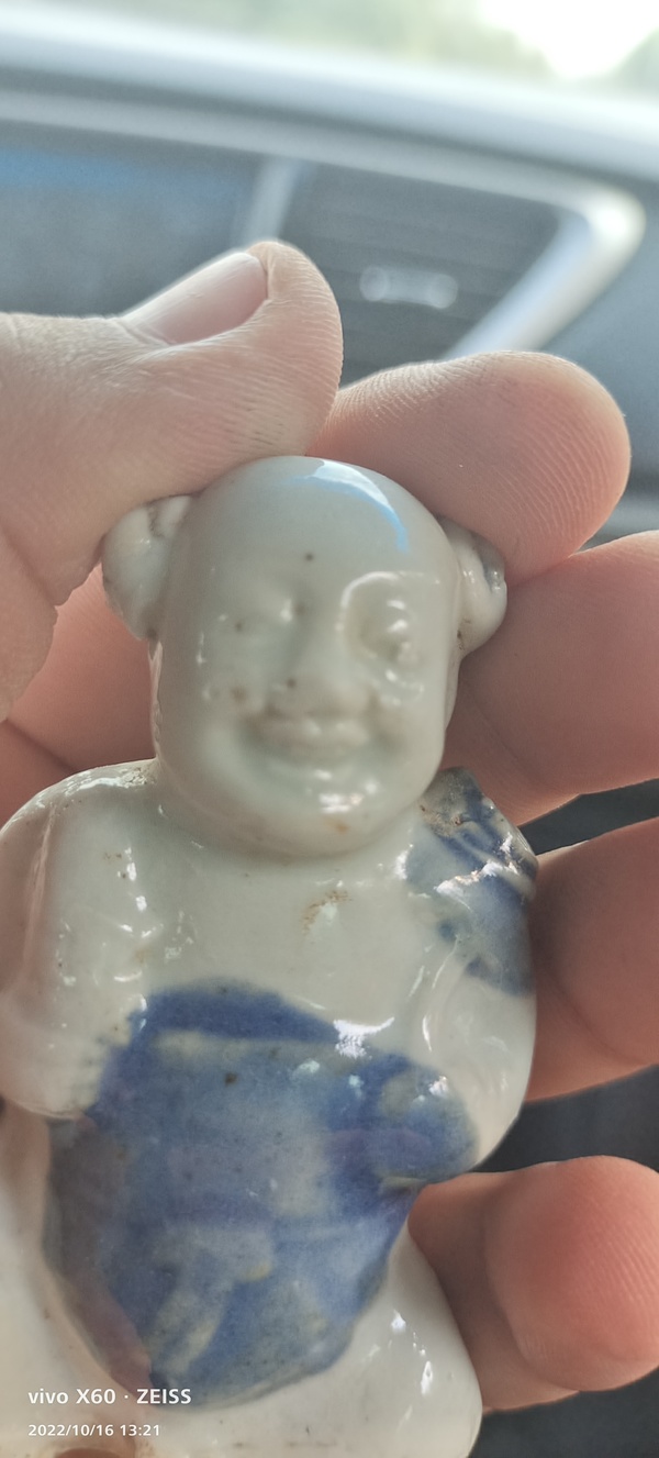 古玩陶瓷清代早期持蓮?fù)忧嗷ㄋ芟衽馁u，當(dāng)前價(jià)格2000元