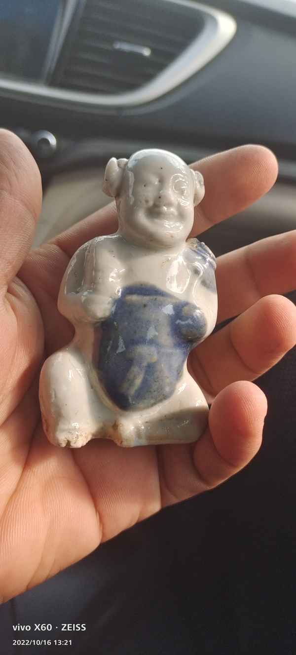 古玩陶瓷清代早期持蓮?fù)忧嗷ㄋ芟衽馁u，當(dāng)前價(jià)格2000元