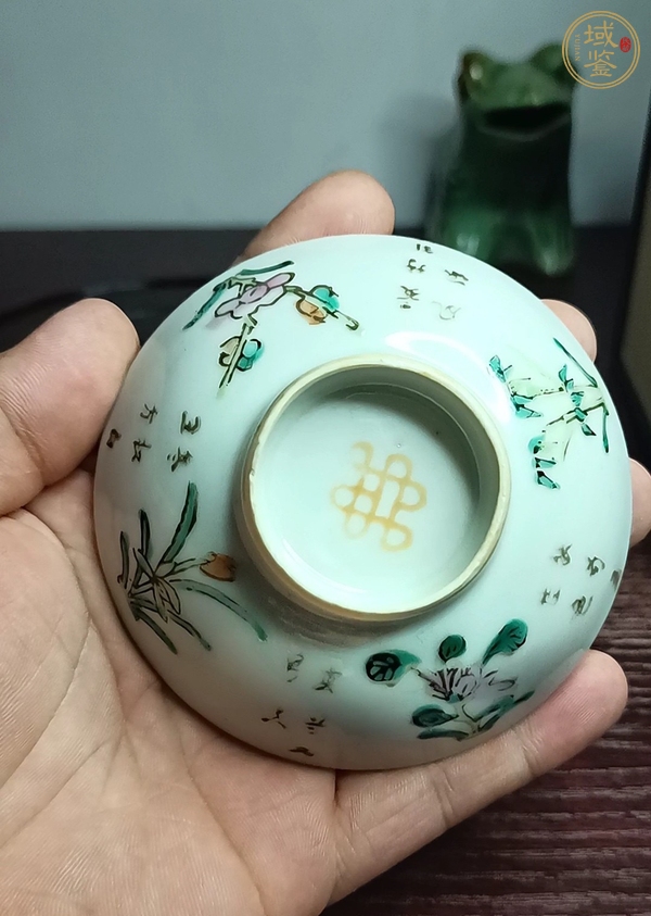 古玩陶瓷粉彩竹詩紋蓋碗真品鑒賞圖