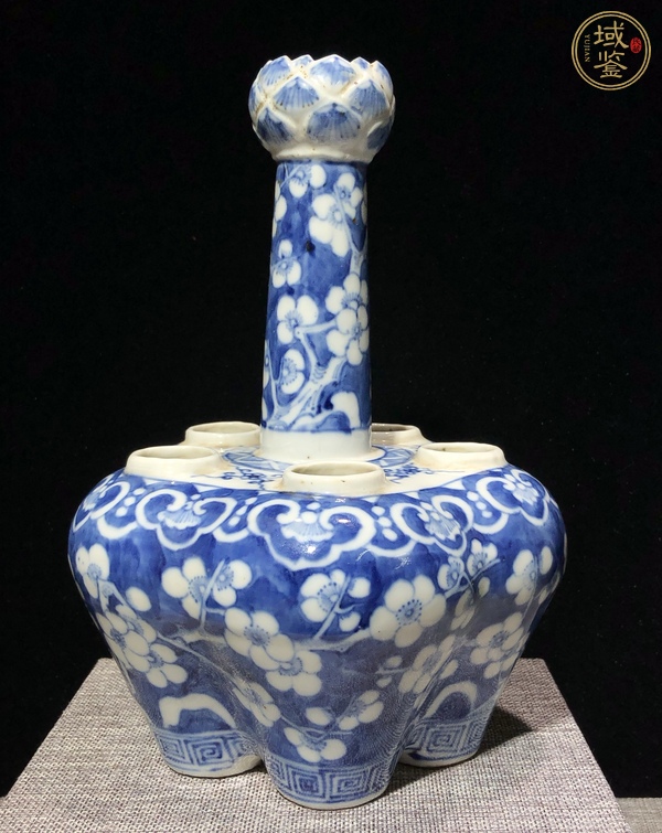 古玩陶瓷青花五管瓶真品鑒賞圖