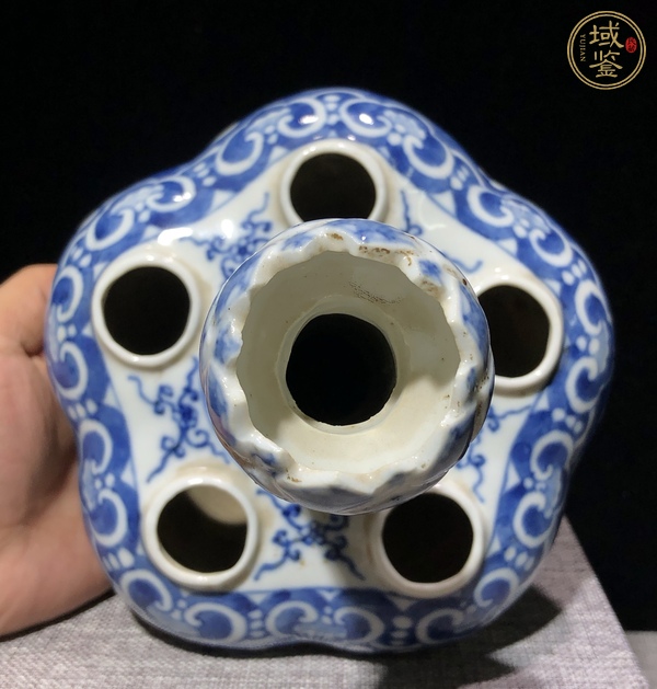 古玩陶瓷青花五管瓶真品鑒賞圖