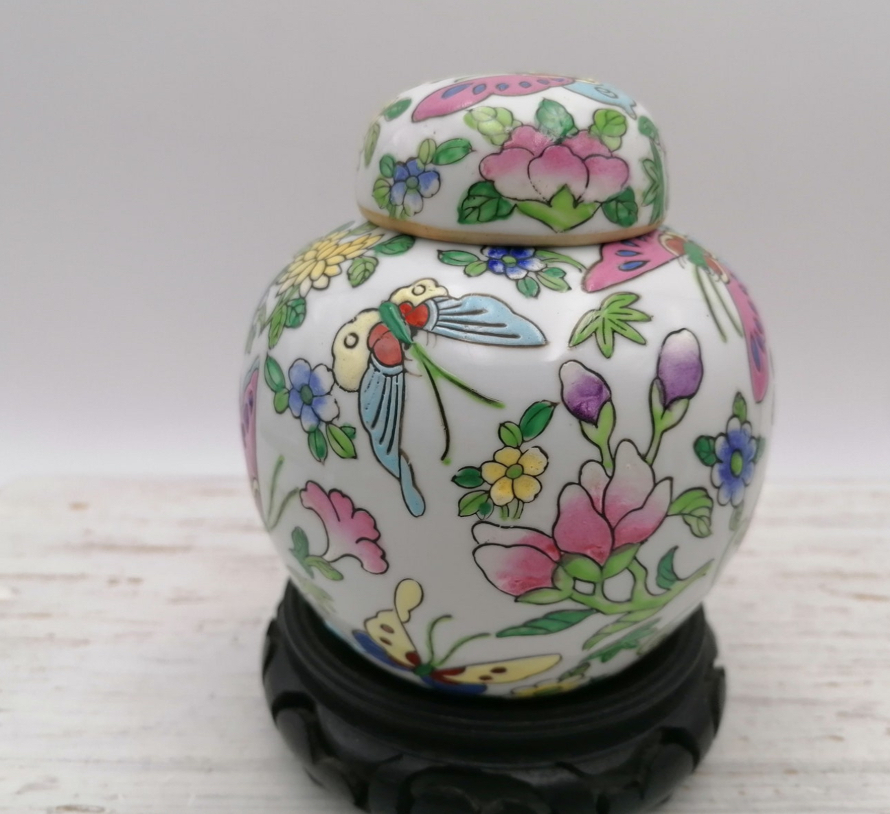 12,604円中国美術　粉彩　12干支　花瓶　壺