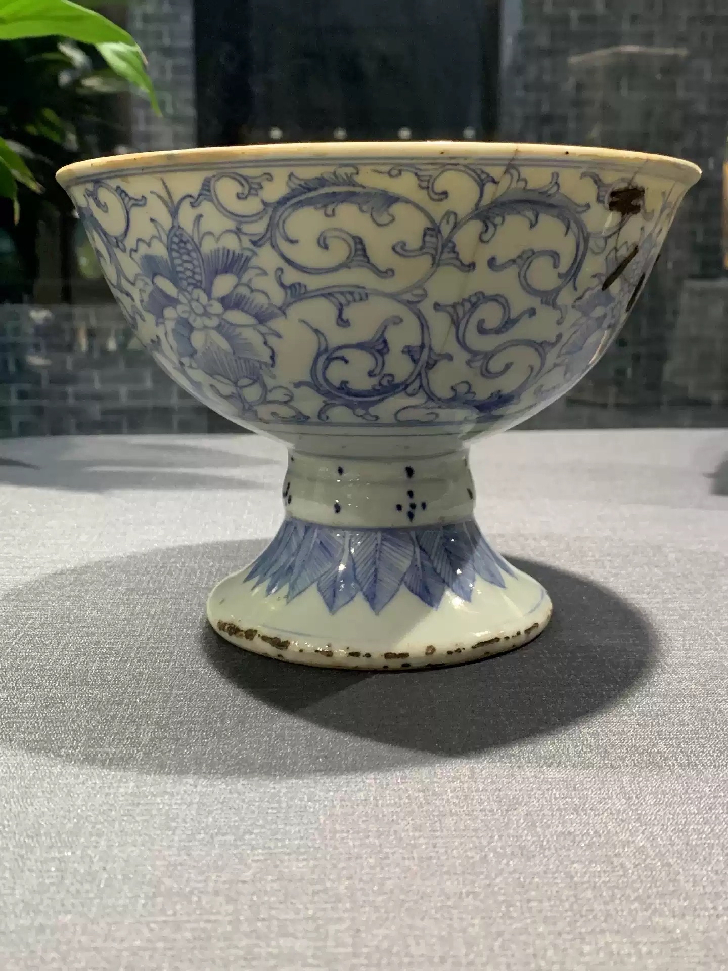 青花纏枝蓮紋将軍壺 景徳鎮 陶磁器 装飾品 現代工芸品 美術品
