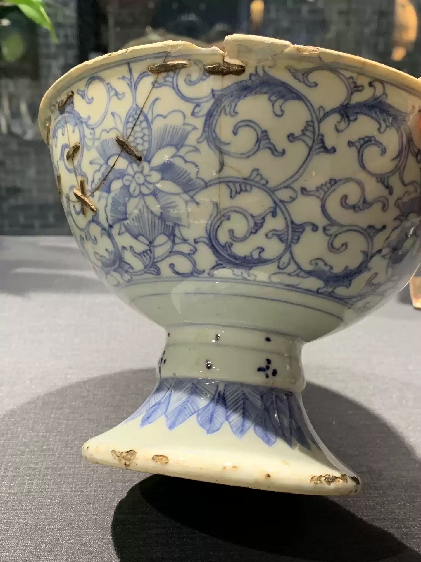 域鉴古玩】清嘉庆青花缠枝莲纹高足碗鉴定结果_清嘉庆青花缠枝莲 域鉴古玩】清嘉庆青花缠枝莲纹高足碗鉴定结果_清嘉庆青花缠枝莲