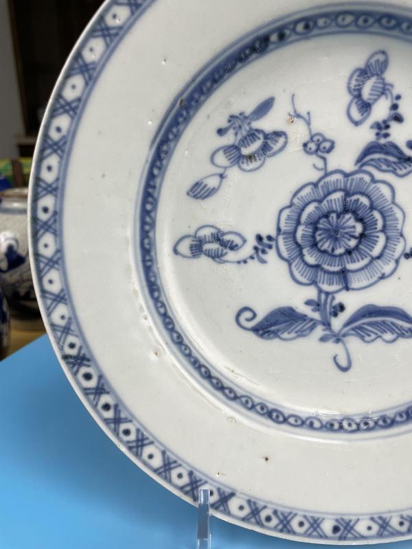 古玩陶瓷清乾隆 精品淡描青花花卉紋折沿盤拍賣,當前價格850元