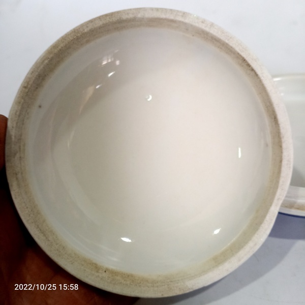 古玩陶瓷六十至八十年代青花留白梅紋印泥盒拍賣,當(dāng)前價(jià)格0元
