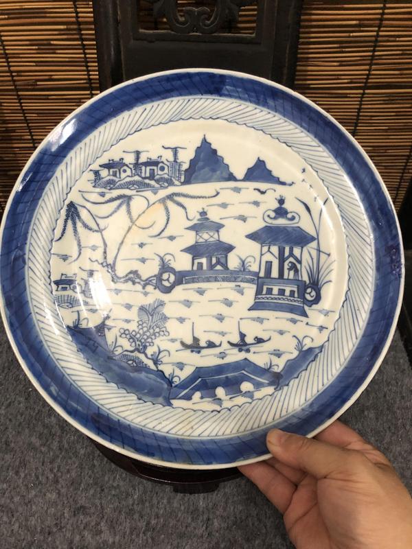 古玩陶瓷清中樓臺亭閣山水紋青花盤拍賣,當前價格2300元