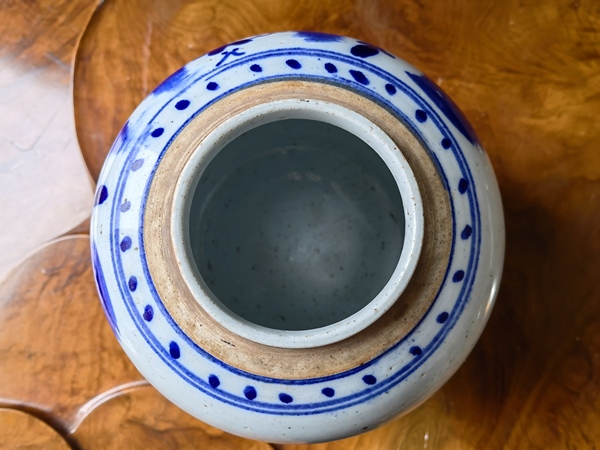 古玩陶瓷晚清牡丹紋青花罐拍賣,當前價格450元