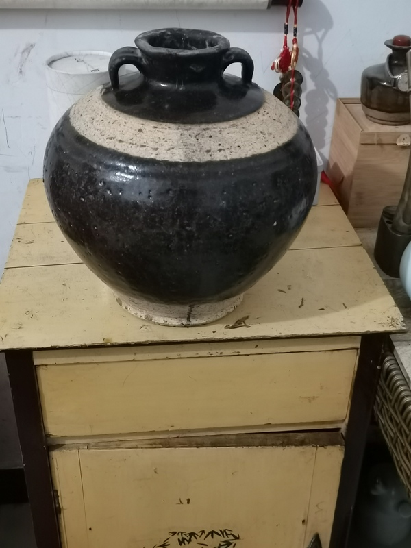 古玩陶瓷山西窯口黑釉嘟嚕瓶,瓶子很重,大瓶子拍賣,當前價格2888元