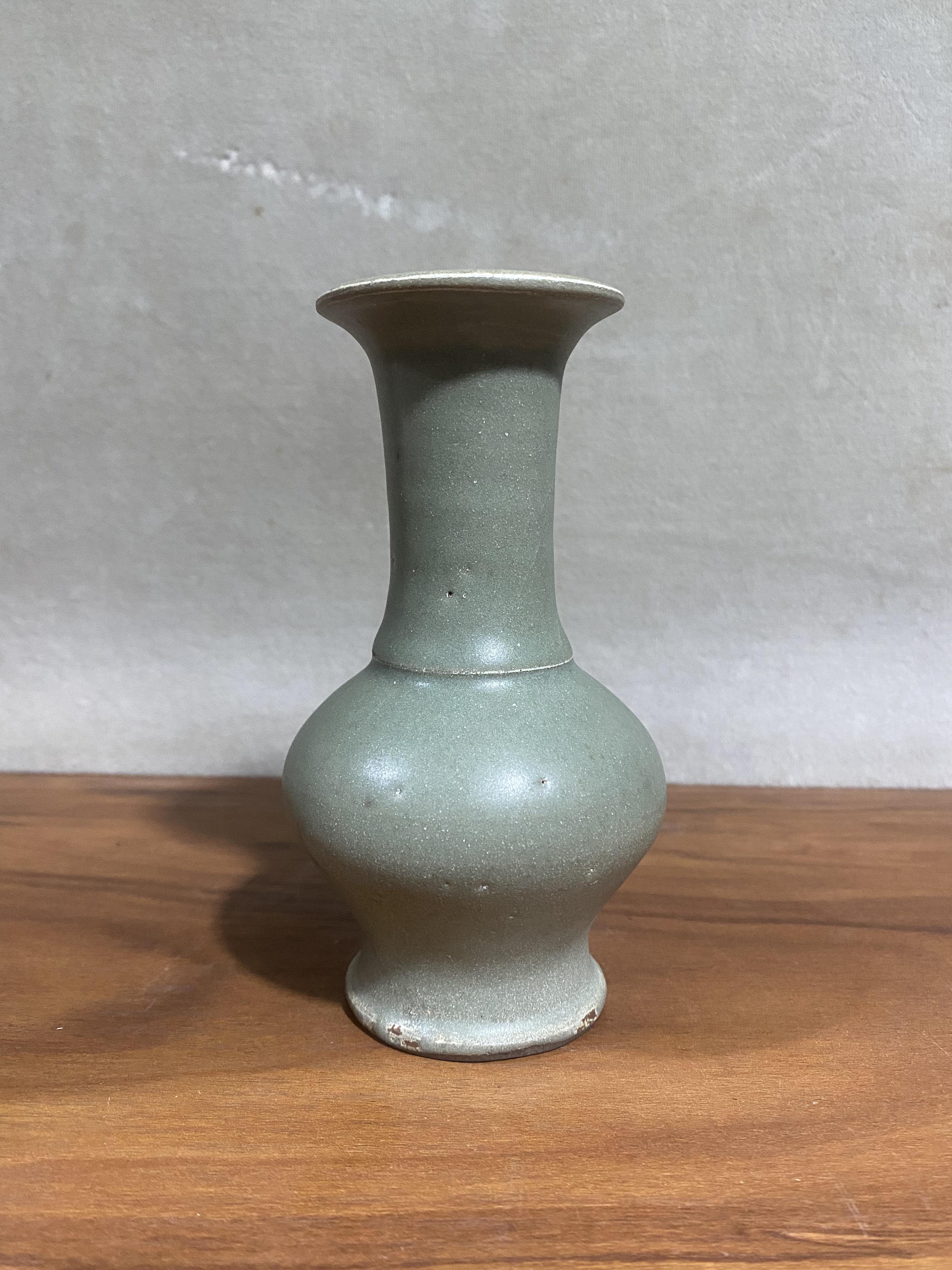 中国古美術 宋時代龍泉窯青磁花瓶·阴刻·共箱 TG--3 - 通販