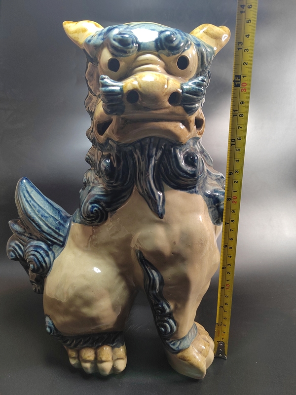 古玩陶瓷創(chuàng)匯時(shí)青花獅子塑像拍賣,當(dāng)前價(jià)格880元