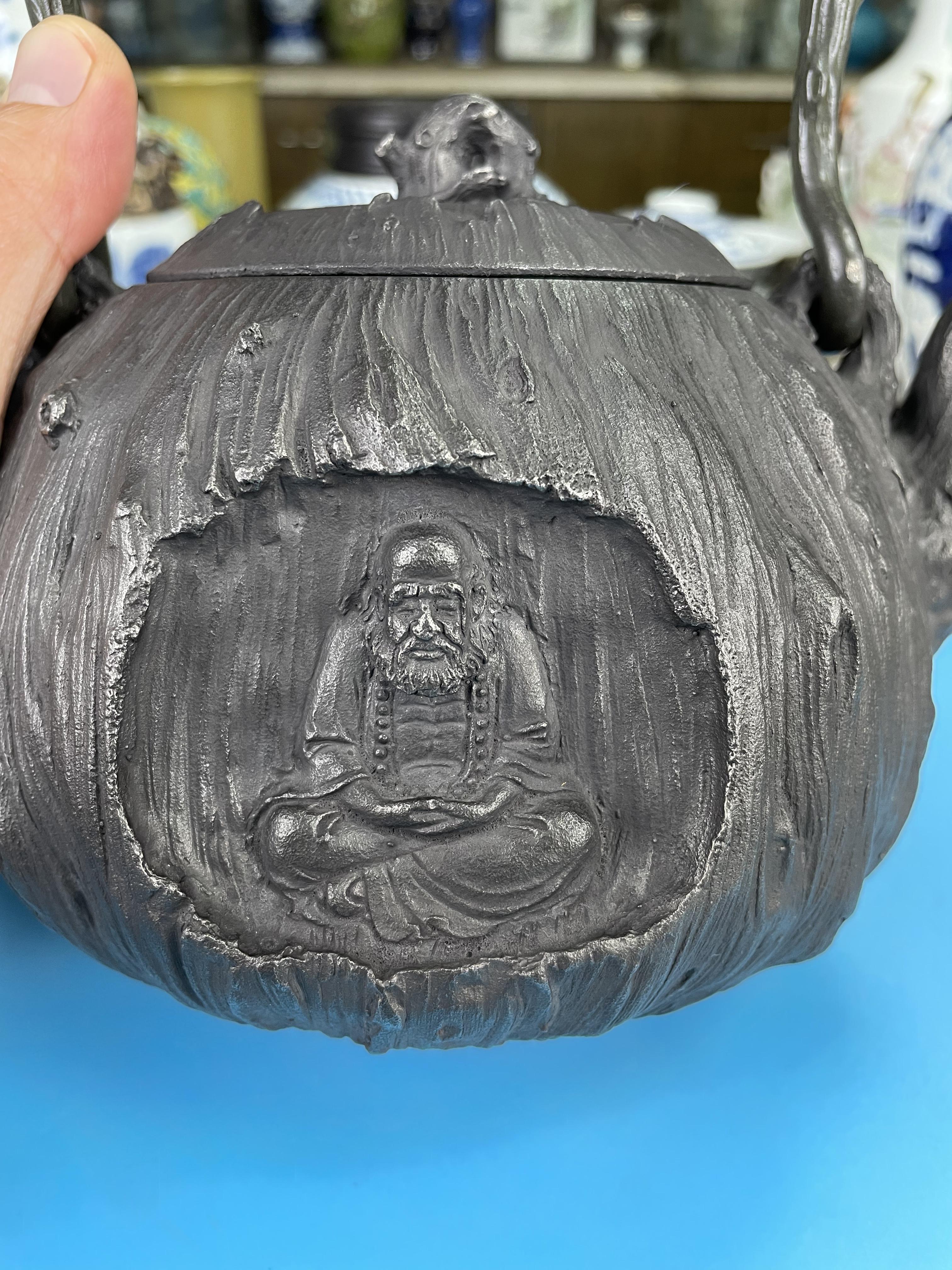 域鉴古玩】日本老铁壶拍卖价格/图片/值多少钱