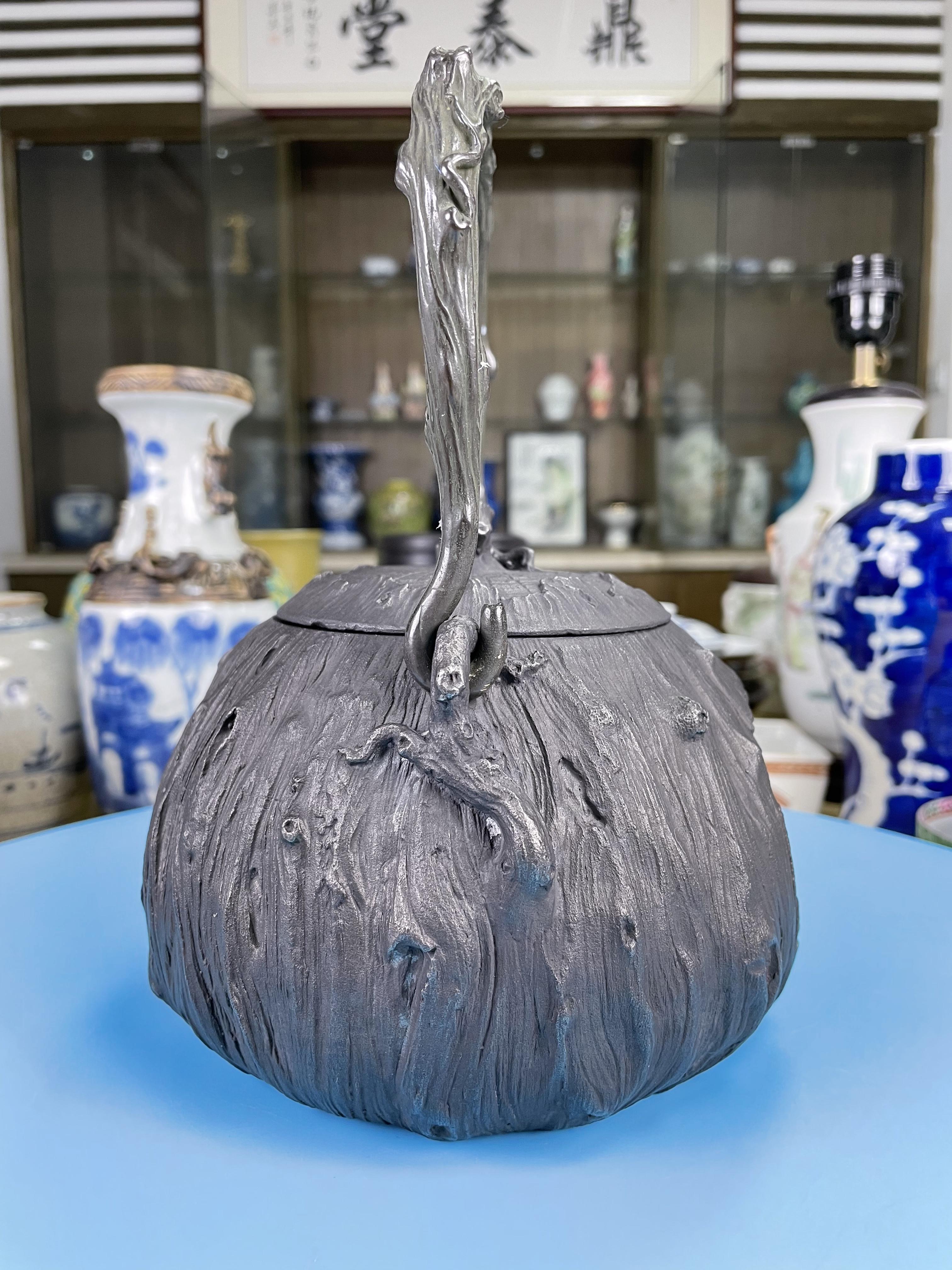 域鉴古玩】日本老铁壶拍卖价格/图片/值多少钱