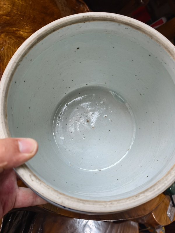 古玩陶瓷清中期青花纏枝蓮紋罐拍賣,當(dāng)前價格450元
