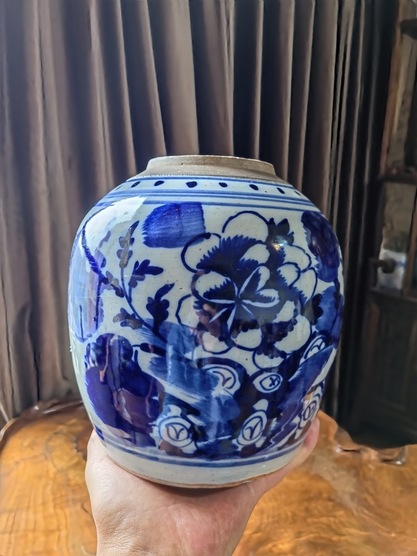 古玩陶瓷清晚期青花花卉紋罐拍賣,當前價格650元