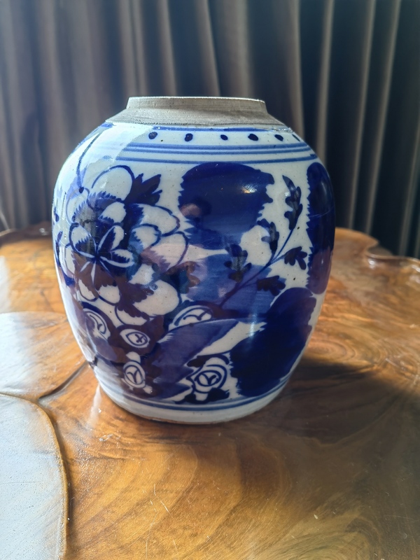 古玩陶瓷清晚期青花花卉紋罐拍賣,當前價格650元