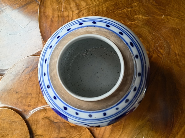古玩陶瓷清晚期青花花卉紋罐拍賣,當前價格650元