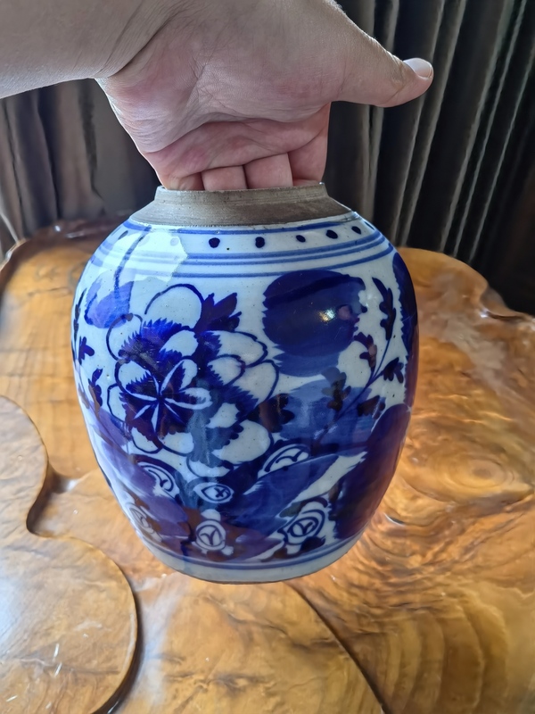 古玩陶瓷清晚期青花花卉紋罐拍賣,當前價格650元