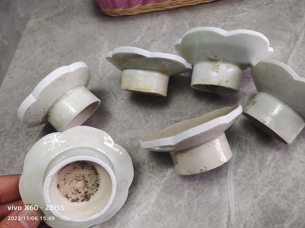 古玩陶瓷一套三個宋代影青碗底現代磨茶墊拍賣,當前價格300元