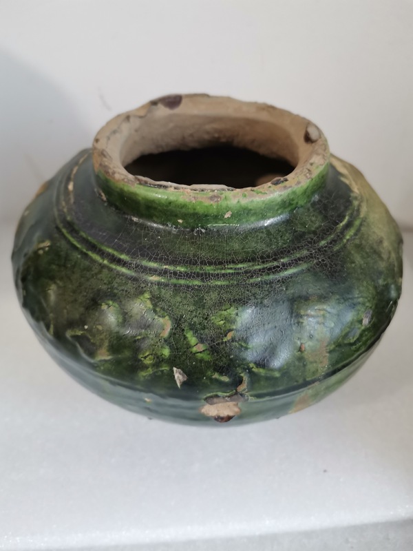 古玩陶瓷漢代.綠釉印花罐(己保真)860拍賣,當(dāng)前價(jià)格2000元