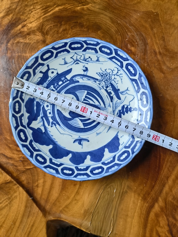 古玩陶瓷清中團鶴樓臺亭閣山水紋青花盤拍賣,當前價格600元