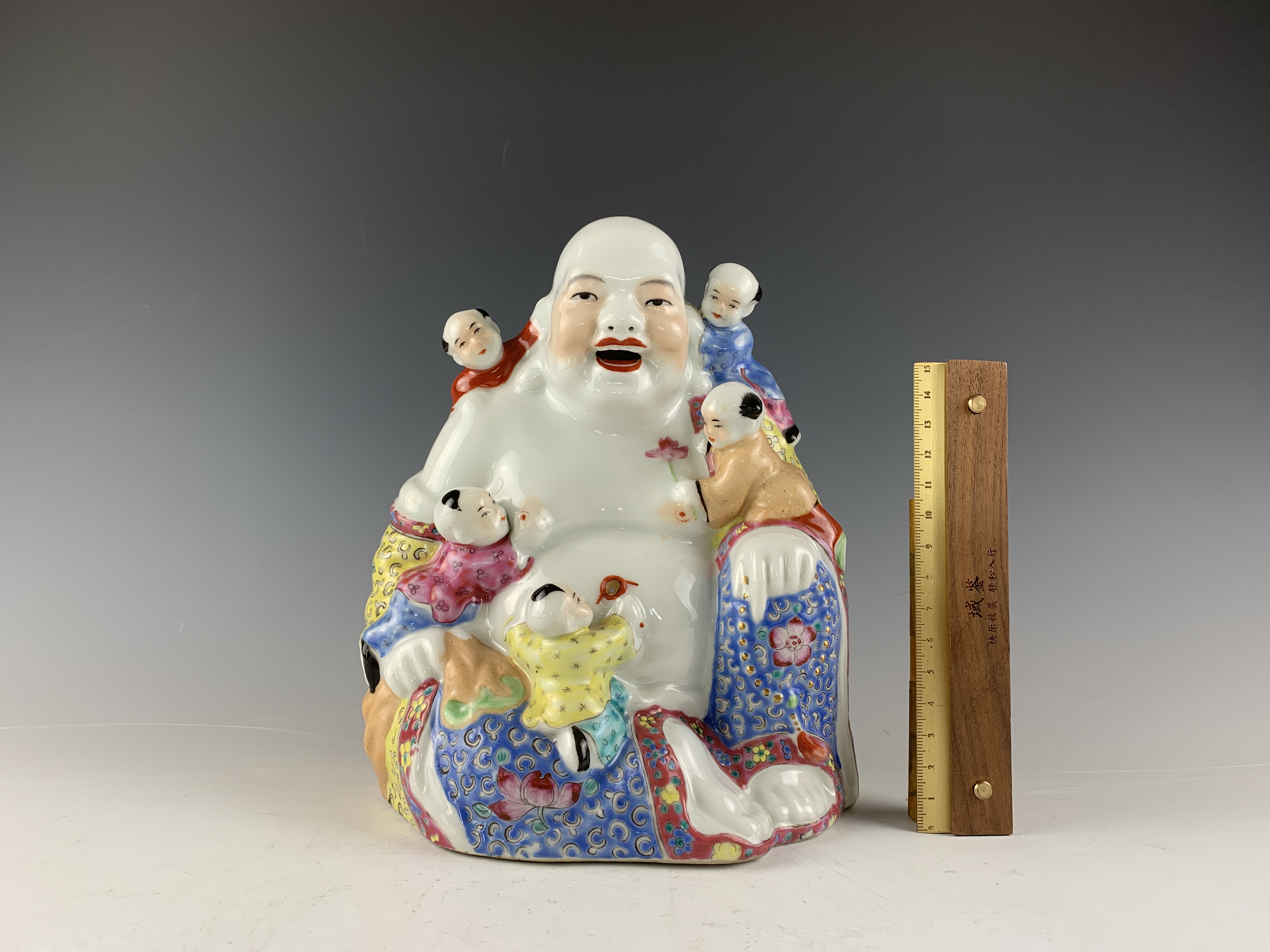 域鉴古玩】50年代·粉彩五子登科弥勒佛拍卖价格/图片/值多少钱