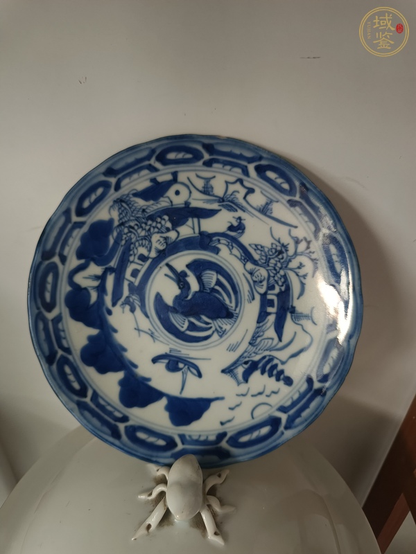 古玩陶瓷清中晚·青花山水人物紋盤真品鑒賞圖