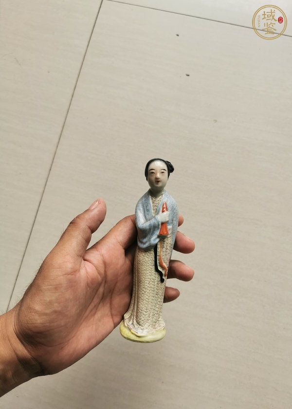 古玩陶瓷民國粉彩侍女瓷塑真品鑒賞圖